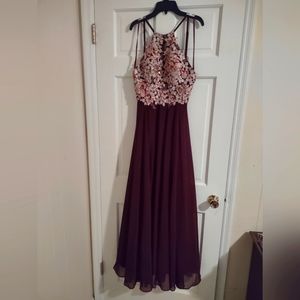 XSCAPE Burgundy Formal Floor Length Size 2 Dress